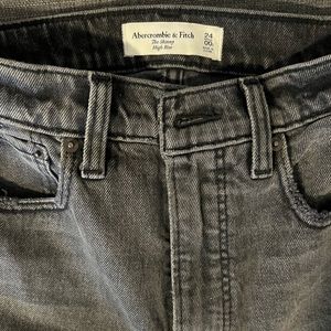 ABERCROMBIE DARK WASH DENIM JEANS WITH DISTRESS ON KNEES